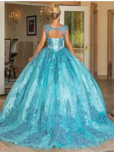 Vestido de 15 años Off Shoulder decorado con apliques de Glitter y falda corte Princesa