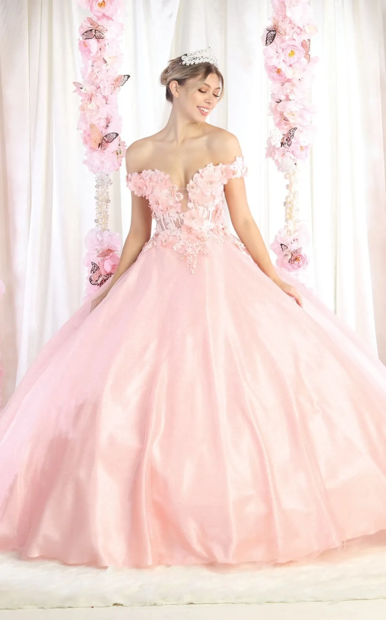 Vestido de 15 años Off Shoulder estilo corset con semitransparencia decorado con flores en 3D