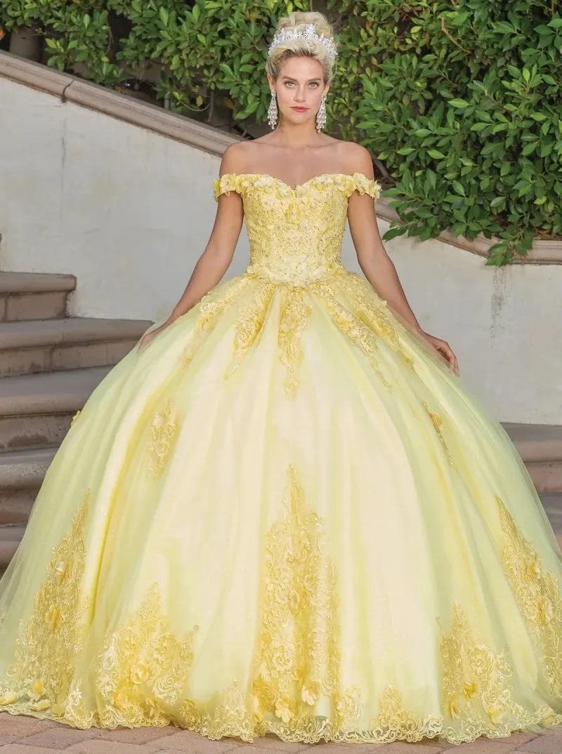 Vestido de 15 años Off Shoulder decorado con apliques de flores y falda corte Princesa