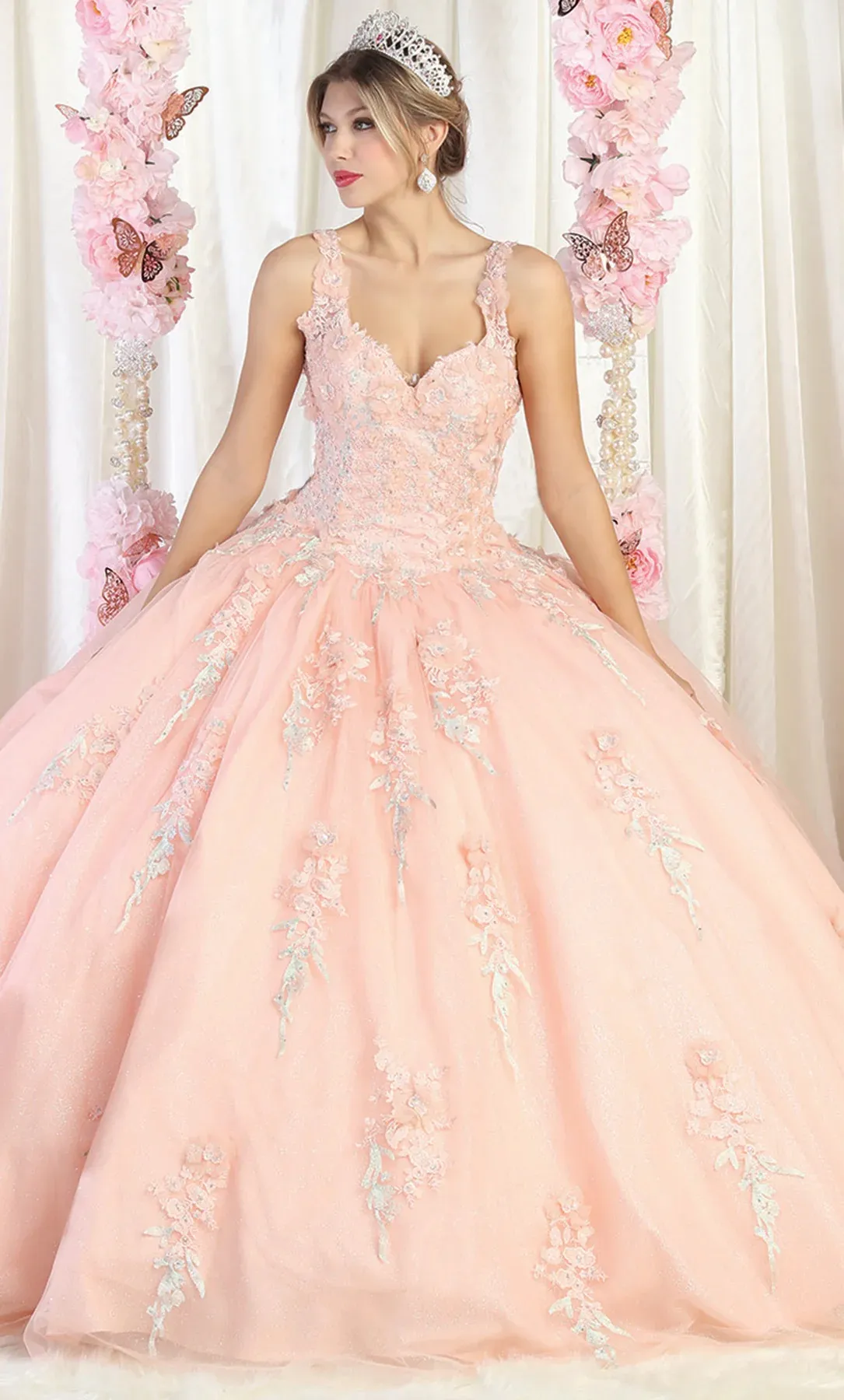 Vestido de 15 años de tiras espalda descubierta decorado con apliques y flores en 3D en tela de glitter falda corte princesa