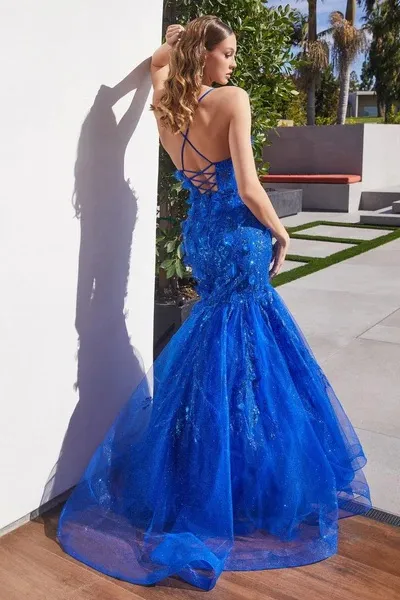 Vestido de Gala de tiras en tela de Glitter decorada con fores en 3D y falda corte Sirena de Tul