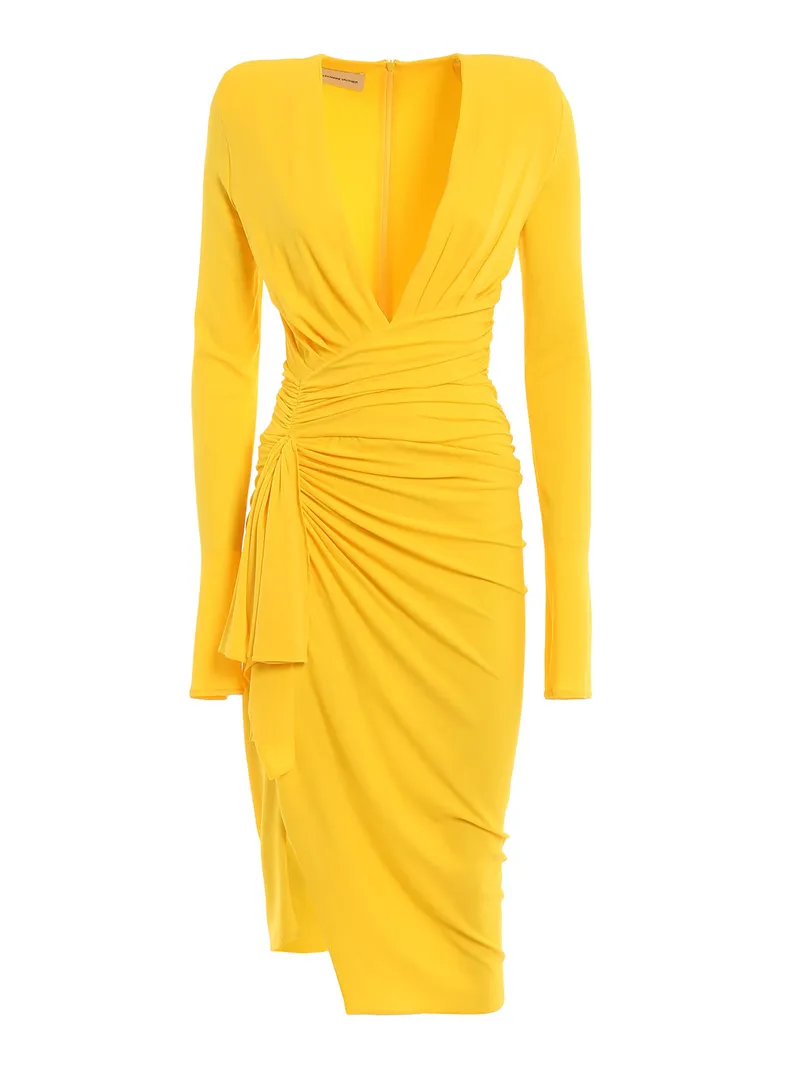 Vestido midi tipo Cocktail manga larga cuello corte V en tela alicrada color Amarillo con drapeado