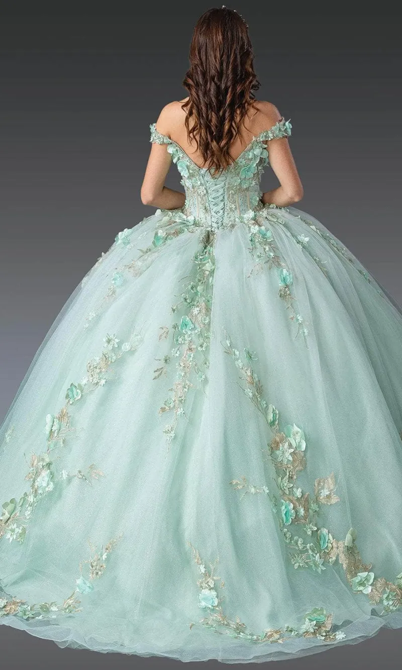 Vestido de 15 años Off Shoulder color Sage estilo corset decorado con apliques de flores y glitter con falda corte princesa