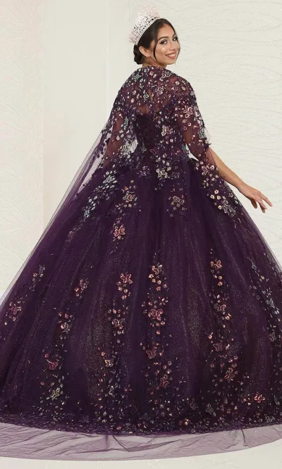 Vestido de 15 años Off Shoulder con capa, decorado con apliques de flores en 3D y falda corte Princesa con Cola