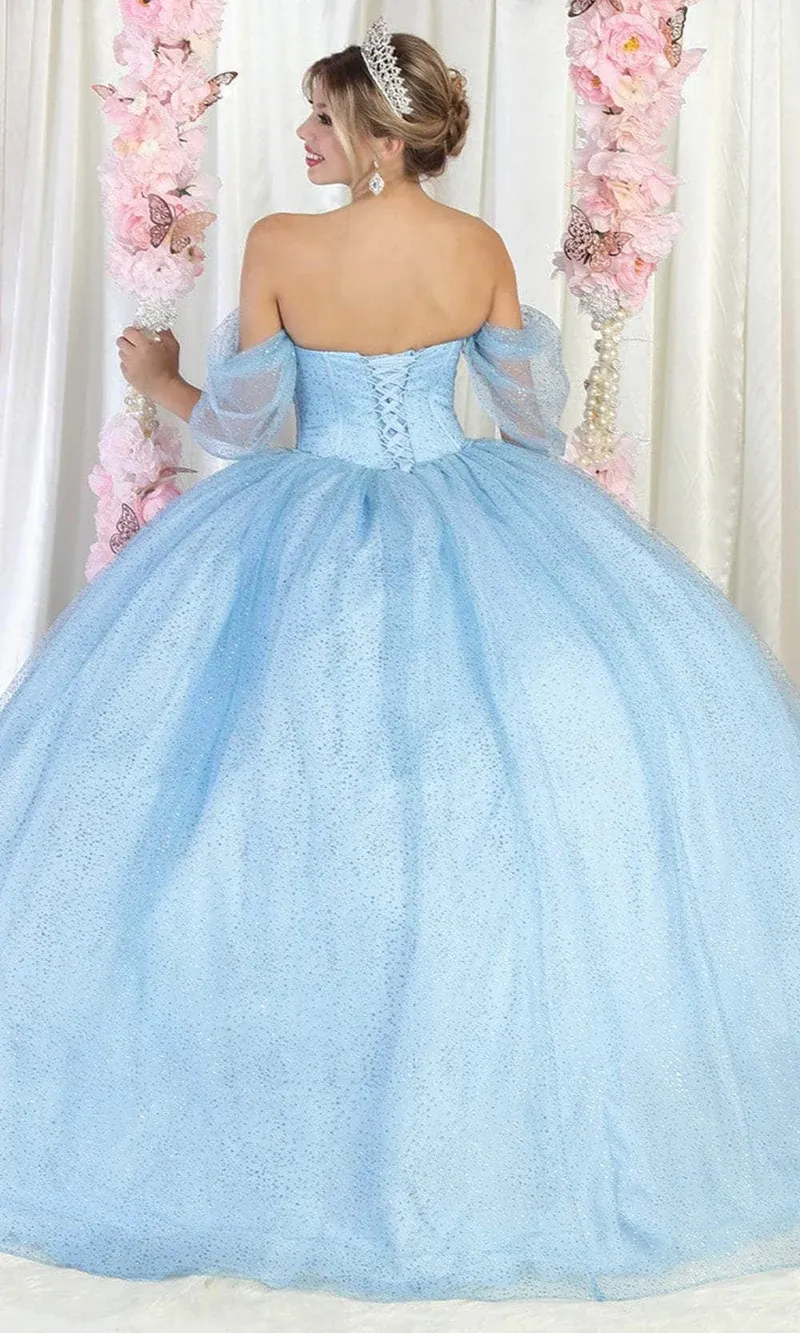 Vestido de 15 años Off Shoulder drapeado en top en tela de glitter y falda corte princesa