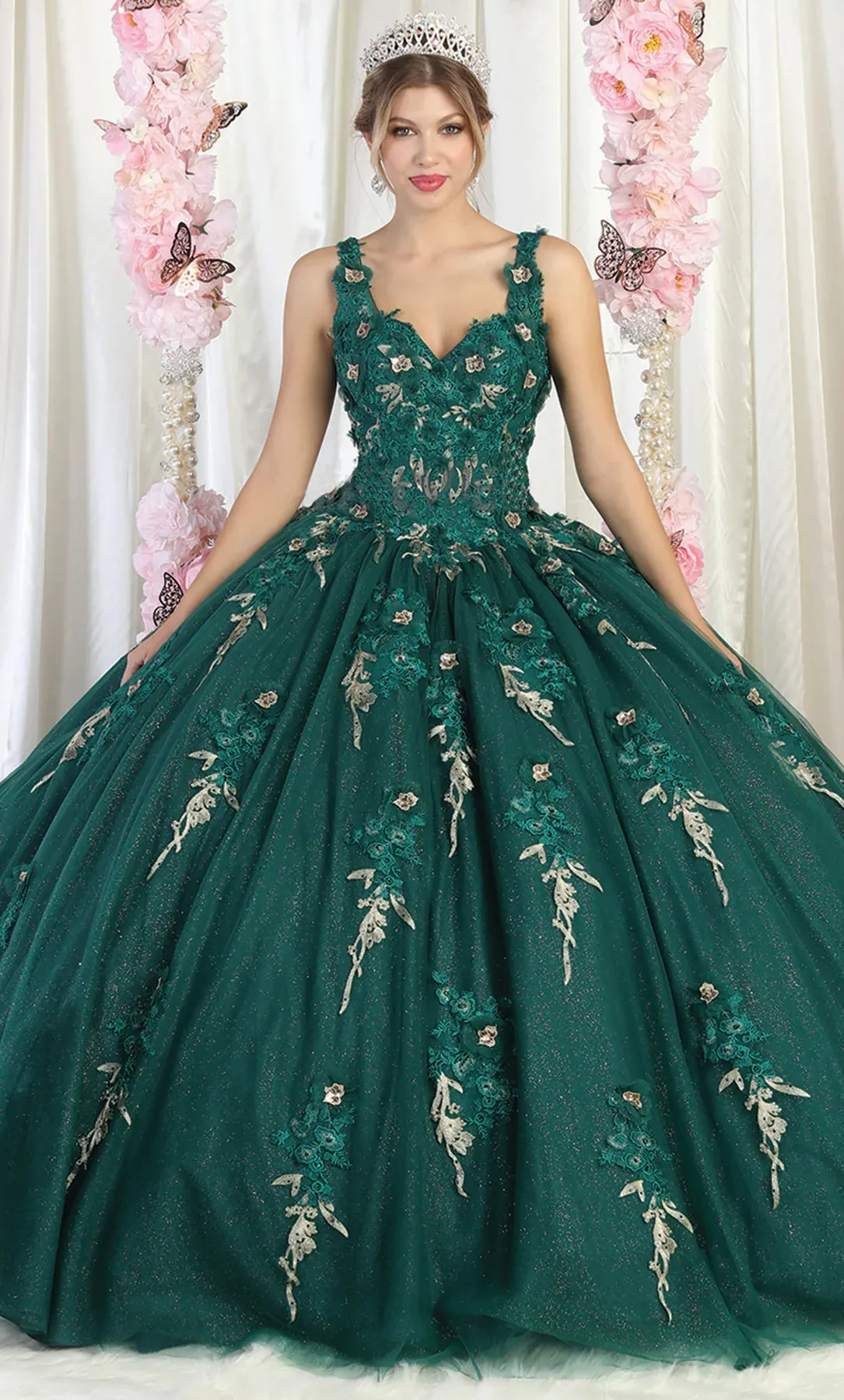Vestido de 15 años de tiras espalda descubierta decorado con apliques y flores en 3D en tela de glitter falda corte princesa