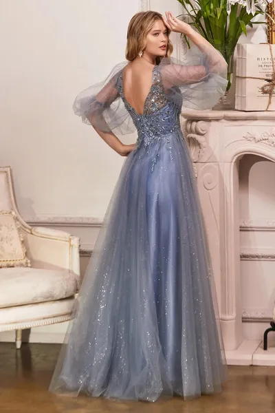 Vestido de Gala color Rosado decorado con Glitter y Pedreria en top mangas abullonadas y falda corte A