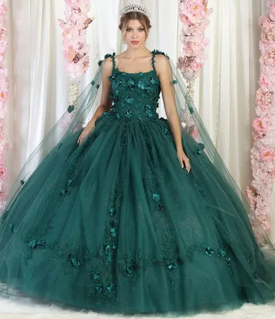 Vestido de 15 años de tiras decorado con apliques y flores en 3D en tela de glitter falda corte princesa