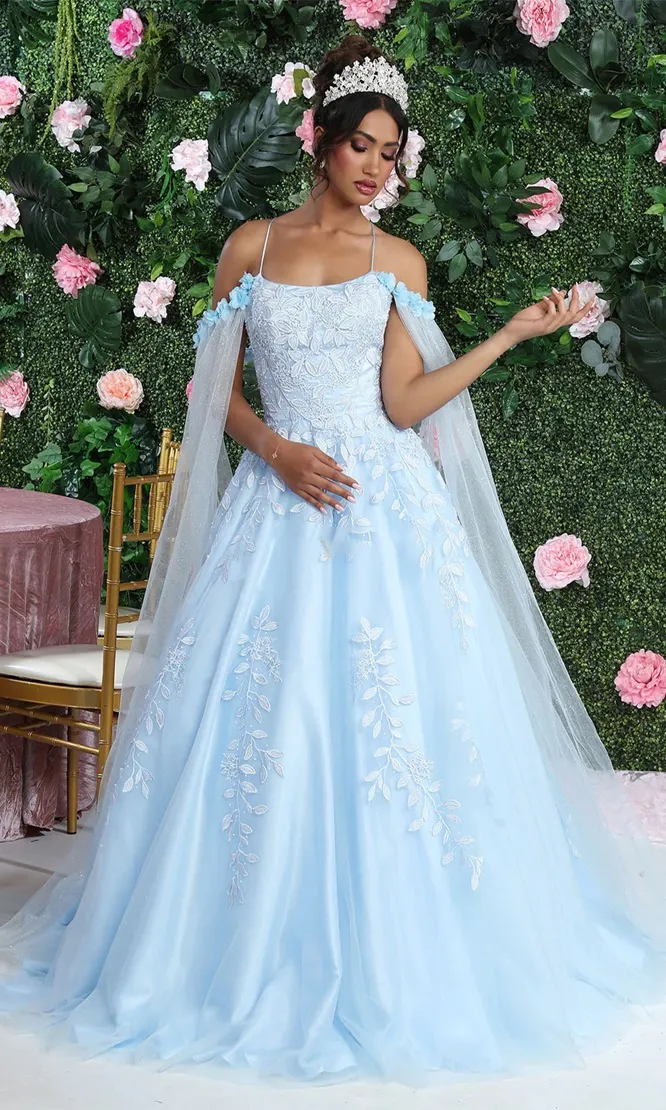 Vestido de 15 años de tiras con capas en mangas, estilo corset decorado con apliques de flores