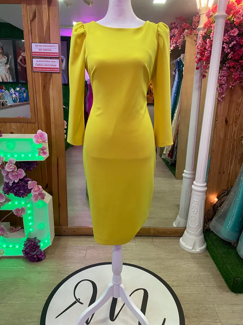 Vestido midi manga larga color Amarillo