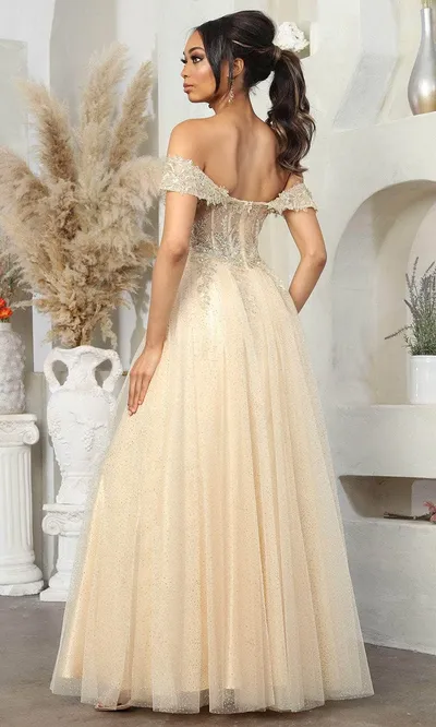 Vestido de Gala Off Shoulder con mangas caidas decorado con pedreria en Top y falda corte A
