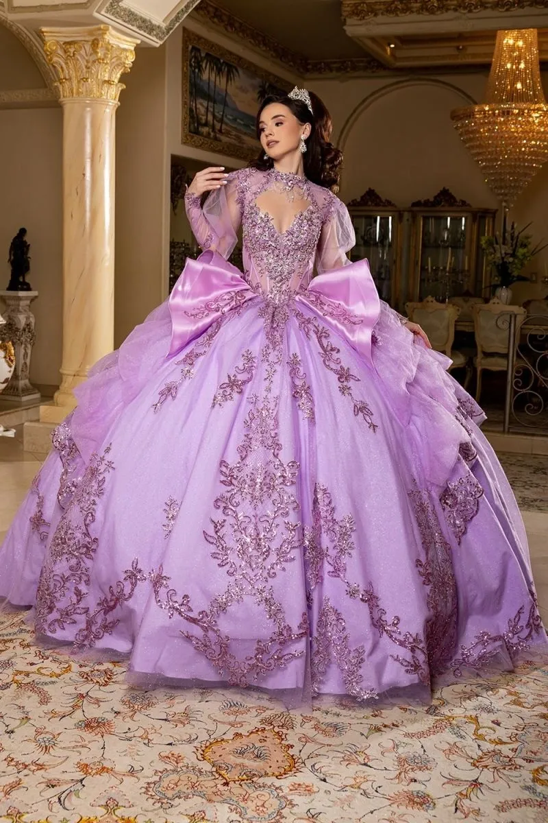 Vestido de 15 años Imperium con mangas abullonada decorado con pedrería y glitter, falda corte Princesa con cola