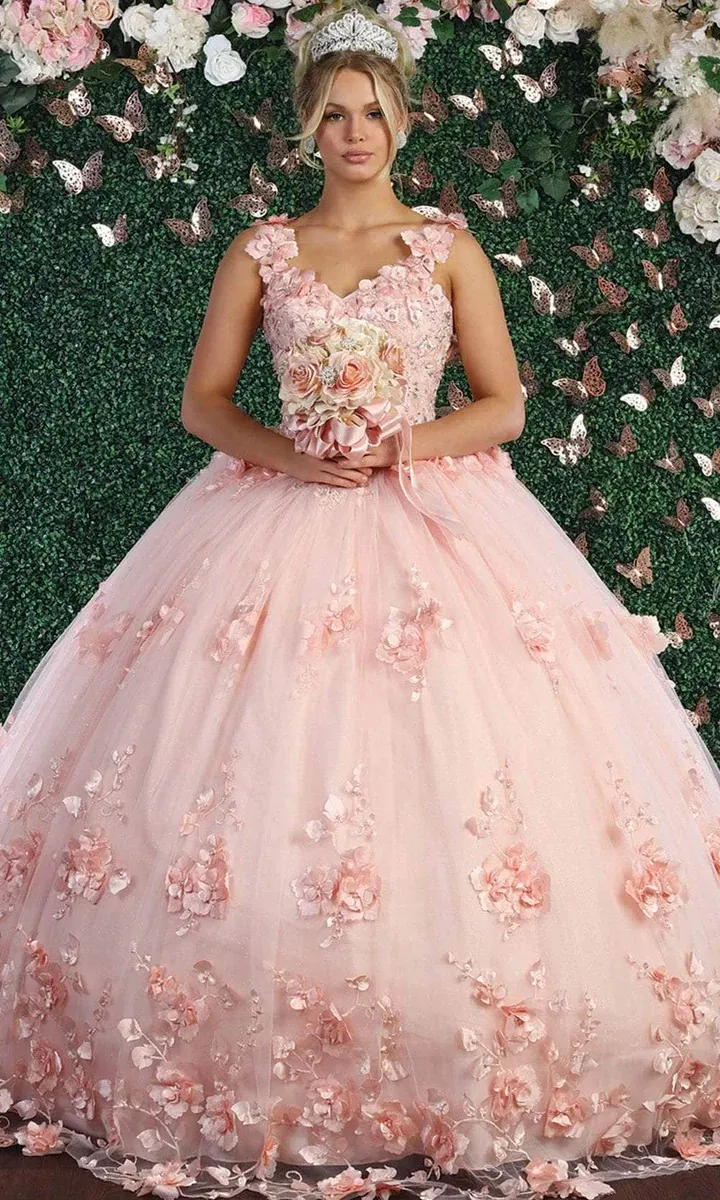 Vestido de 15 años de tiras decorado con apliques y flores en 3D y falda corte princesa