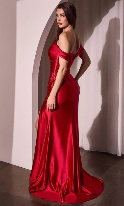 Vestido de Gala Off Shoulder en tela de Seda, mangas caídas y falda con abertura lateral