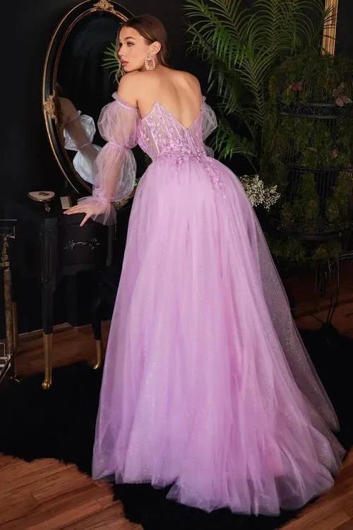 Vestido de gala color Celeste estilo corset con mangas abullonadas y falda corte A con abertura