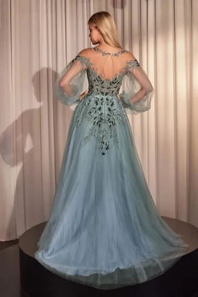 Vestido de Gala de mangas abullonadas decorado con apliques de pedrería y falda corte A