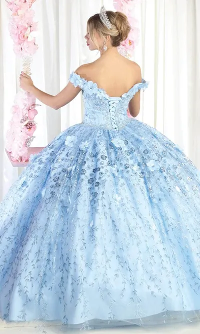 Vestido de 15 años Off Shoulder decorado con apliques y flores en 3D en tela de glitter falda corte princesa