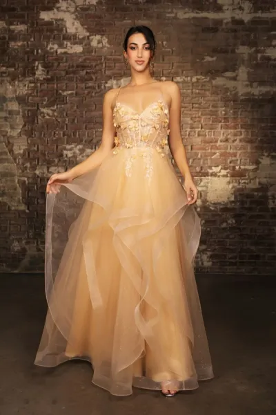 Vestido de gala de tiras estilo corset ajustable decorado con glitter y apliques