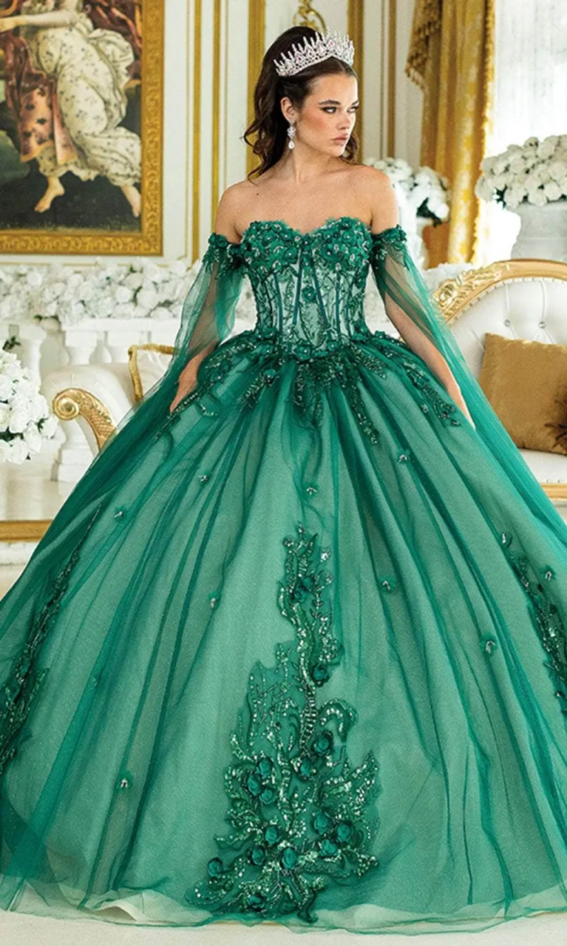 Vestido de 15 años Off Shoulder estilo corset con base Nude decorado con apliques de flores con falda corte princesa