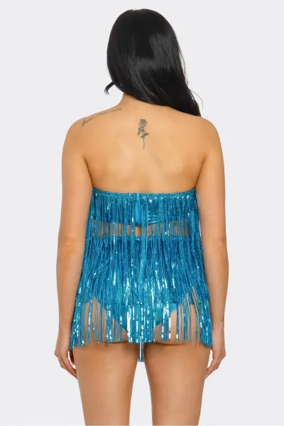 Traje de baile corto de dos piezas y flecos de lentejuelas