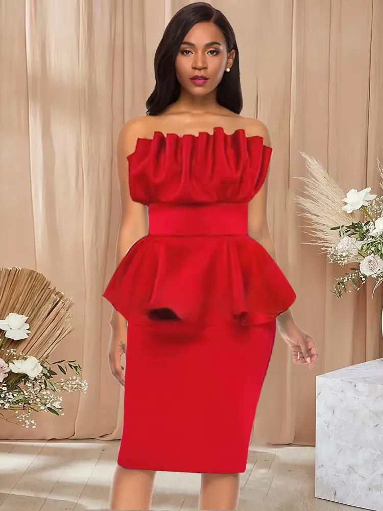 Vestido corto de gala Strapless ajustado color Rojo drapeado y falda corte A
