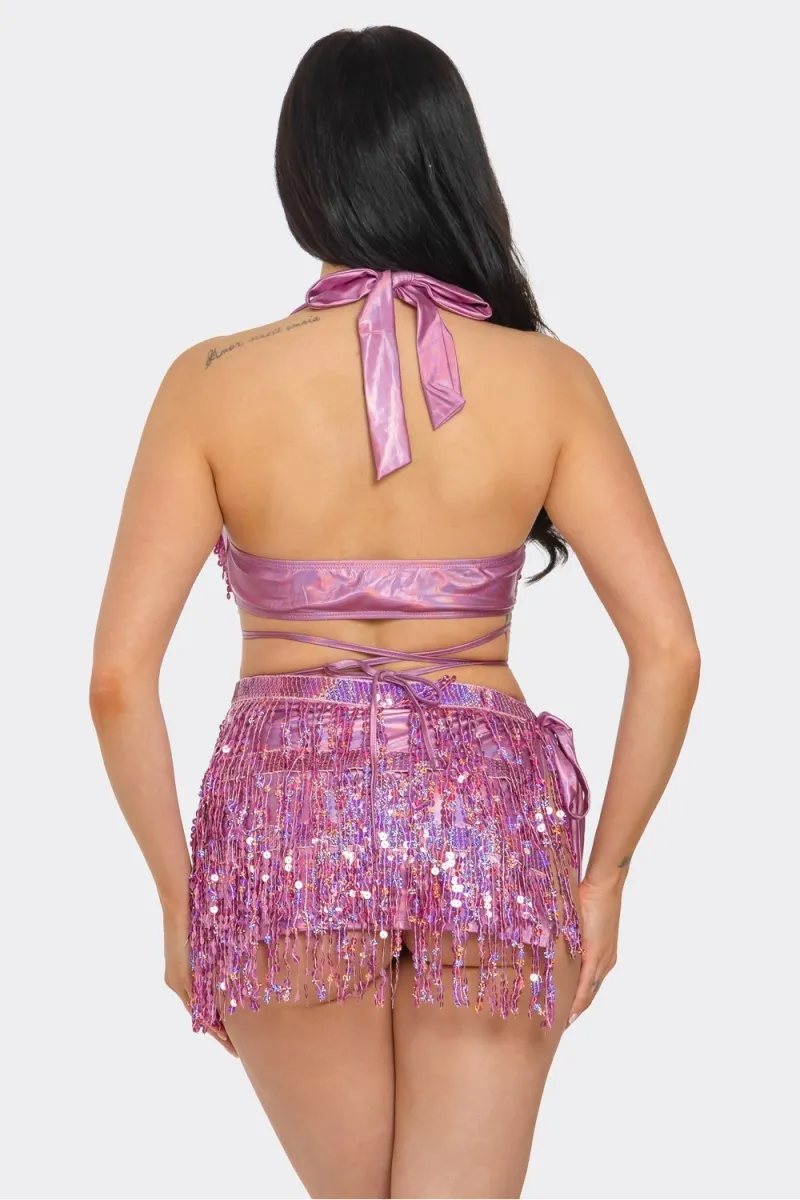 Traje de baile corto de dos piezas y flecos de lentejuelas