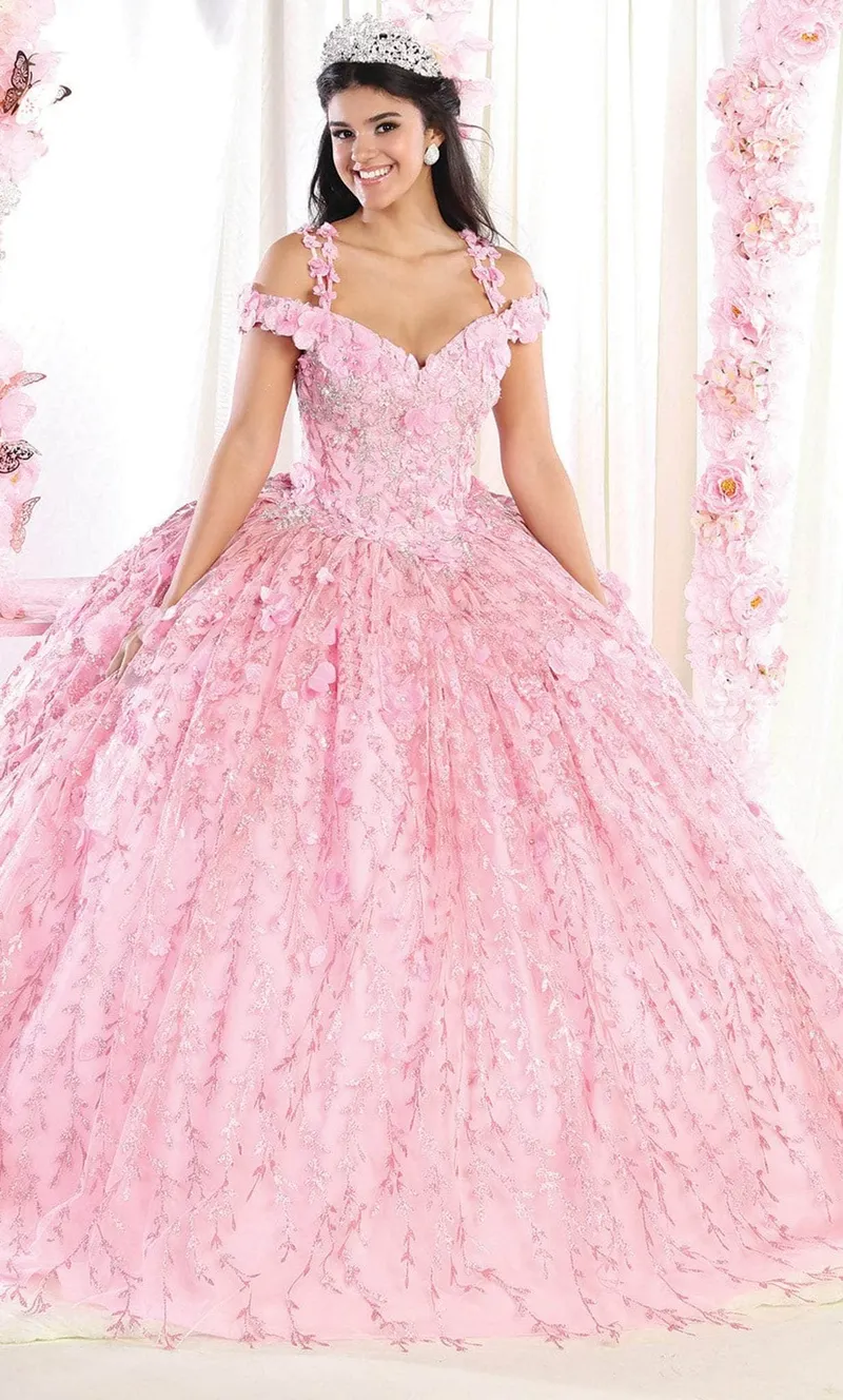 Vestido de 15 años Off Shoulder decorado con apliques y flores en 3D en tela de glitter falda corte princesa
