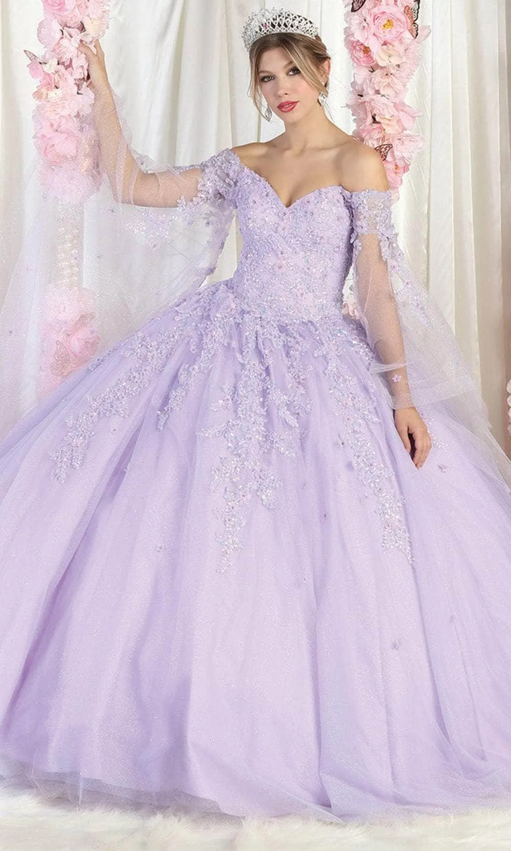 Vestido de 15 años Off Shoulder con mangas de Tull desmontables, decorado con apliques de Glitter y falda corte princesa