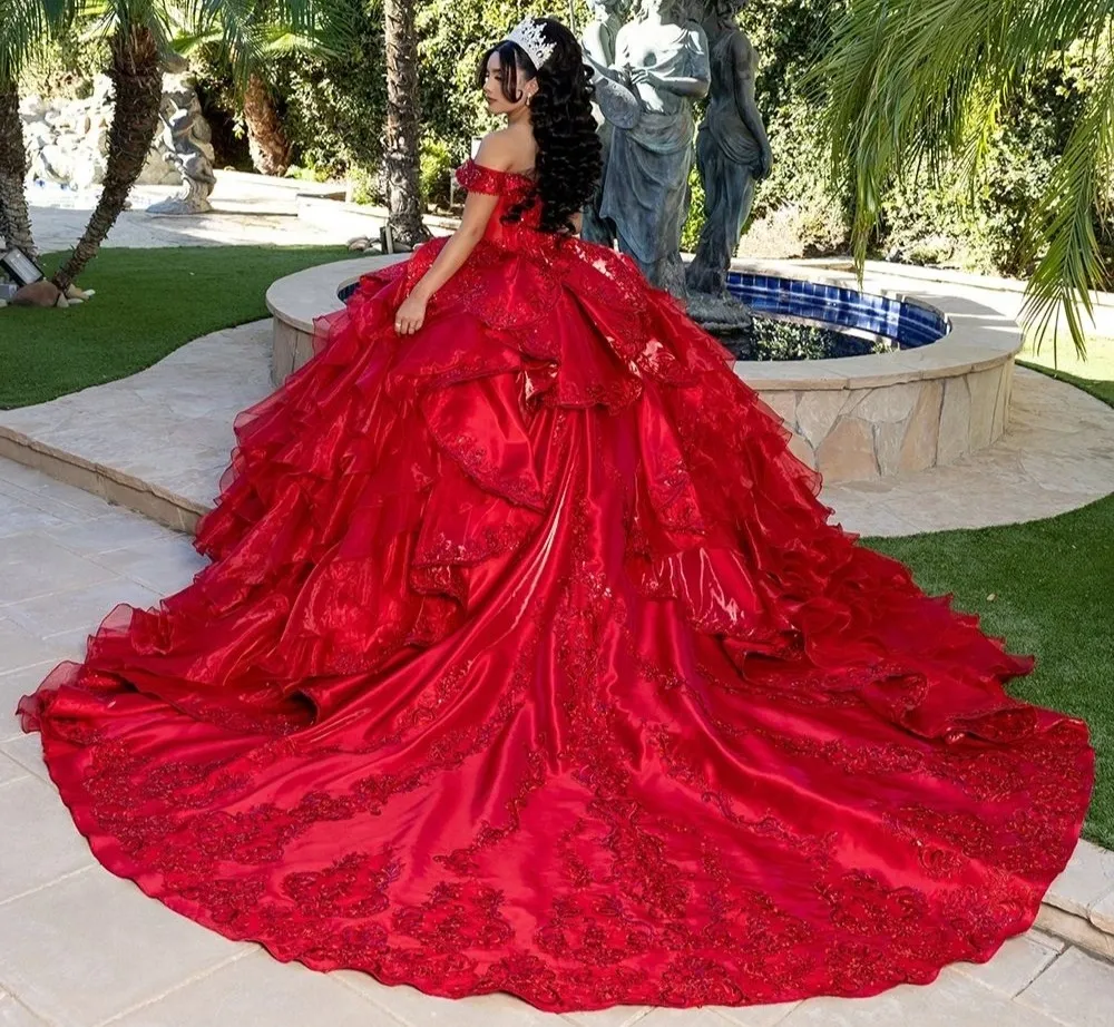 Vestido de 15 años Imperium Off Shoulder falda corte Princesa con cola y lazo