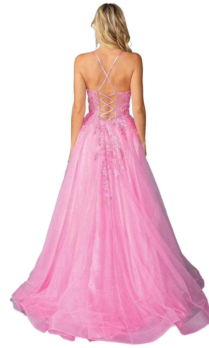 Vestido de gala de tiras color Rosado decorado con apliques de flores y falda corte A