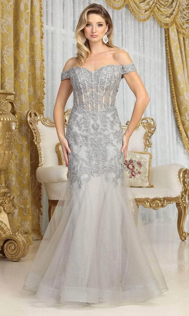 Vestido de Gala Off Shoulder decorado con apliques estilo corset y falda corte Sirena de Tul