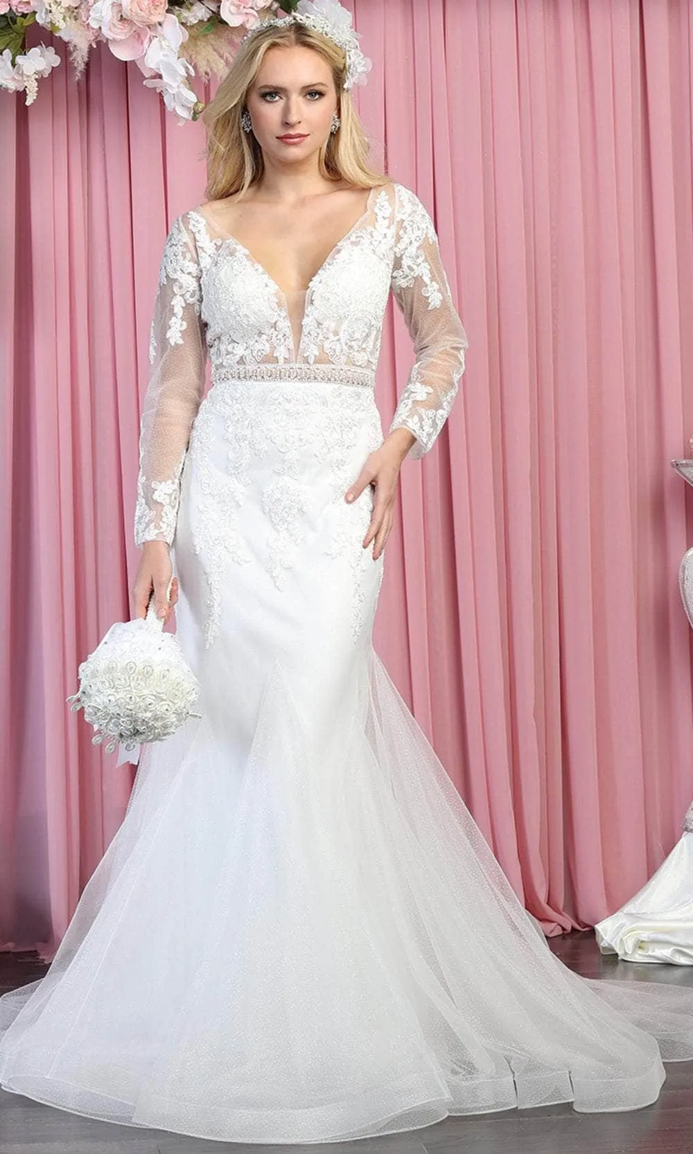 Vestido de Novia Cuello corte V, manga larga con transparencia decorado con apliques y falda corte Sirena