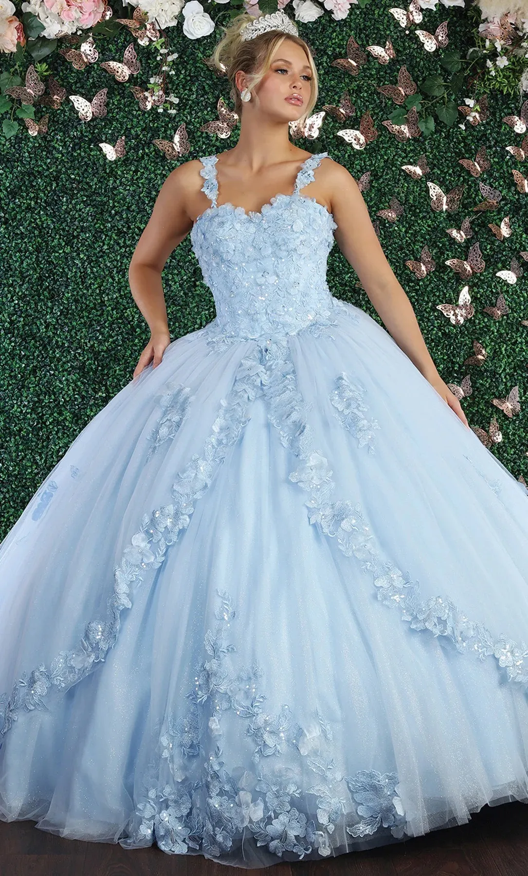 Vestido de 15 años de tiras decorado con apliques y flores en 3D en tela de Tull, falda corte princesa