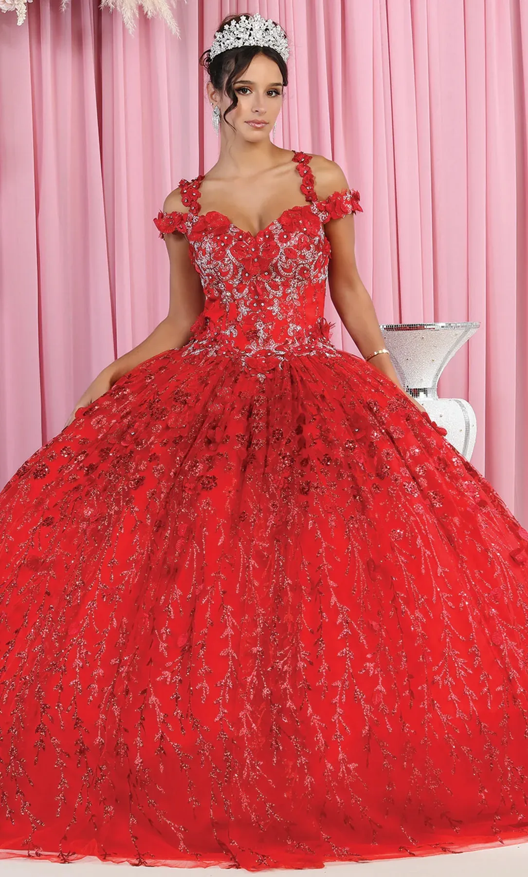 Vestido de 15 años Off Shoulder decorado con apliques y flores en 3D en tela de glitter falda corte princesa