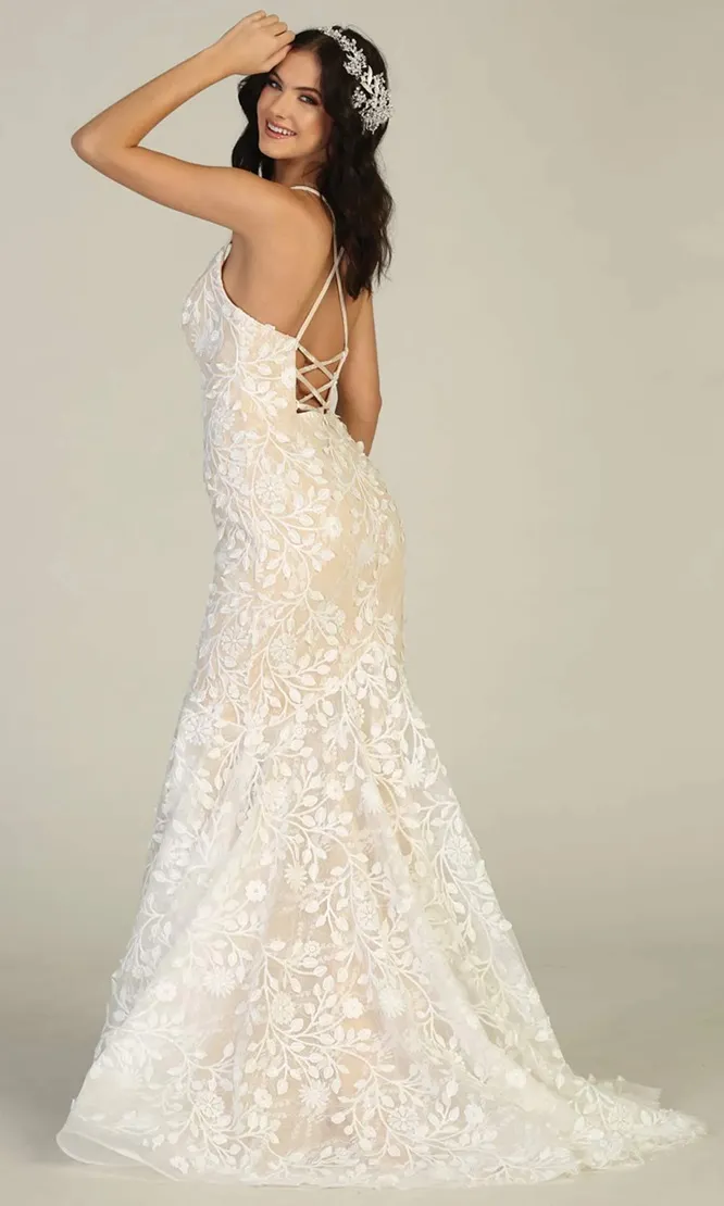 Vestido de Novia de tiras ajustado color Blanco decorado con apliques y falda corte Sirena