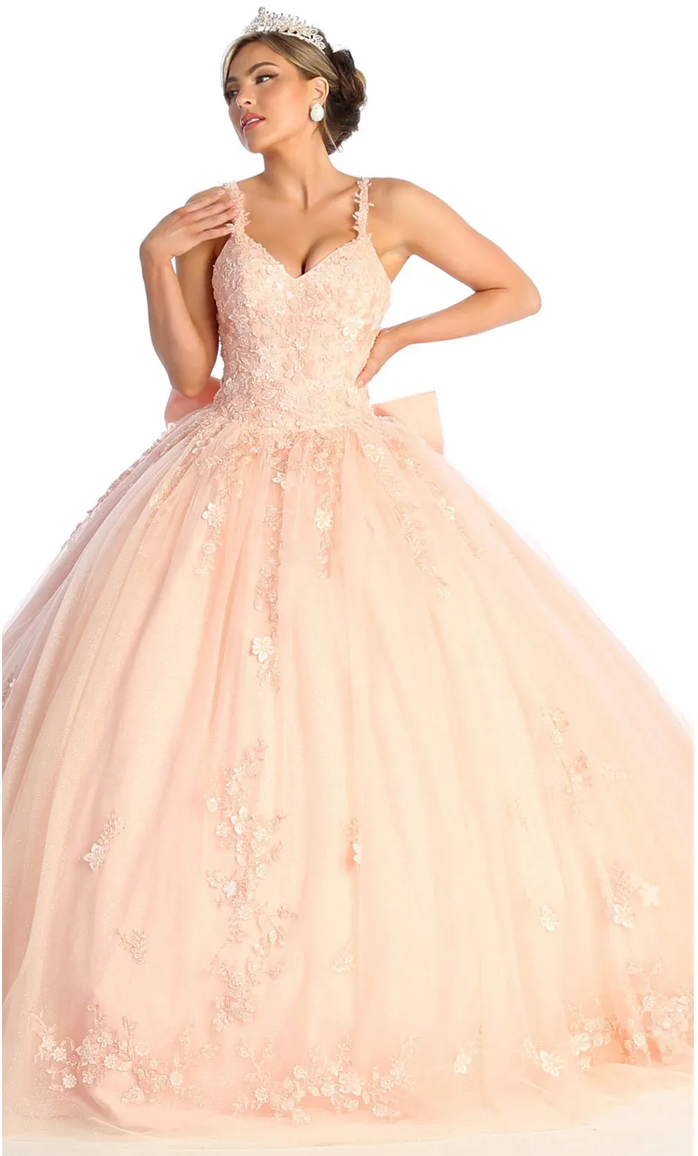 Vestido de 15 años de tiras decorado con apliques y flores en 3D en tela de glitter falda corte princesa