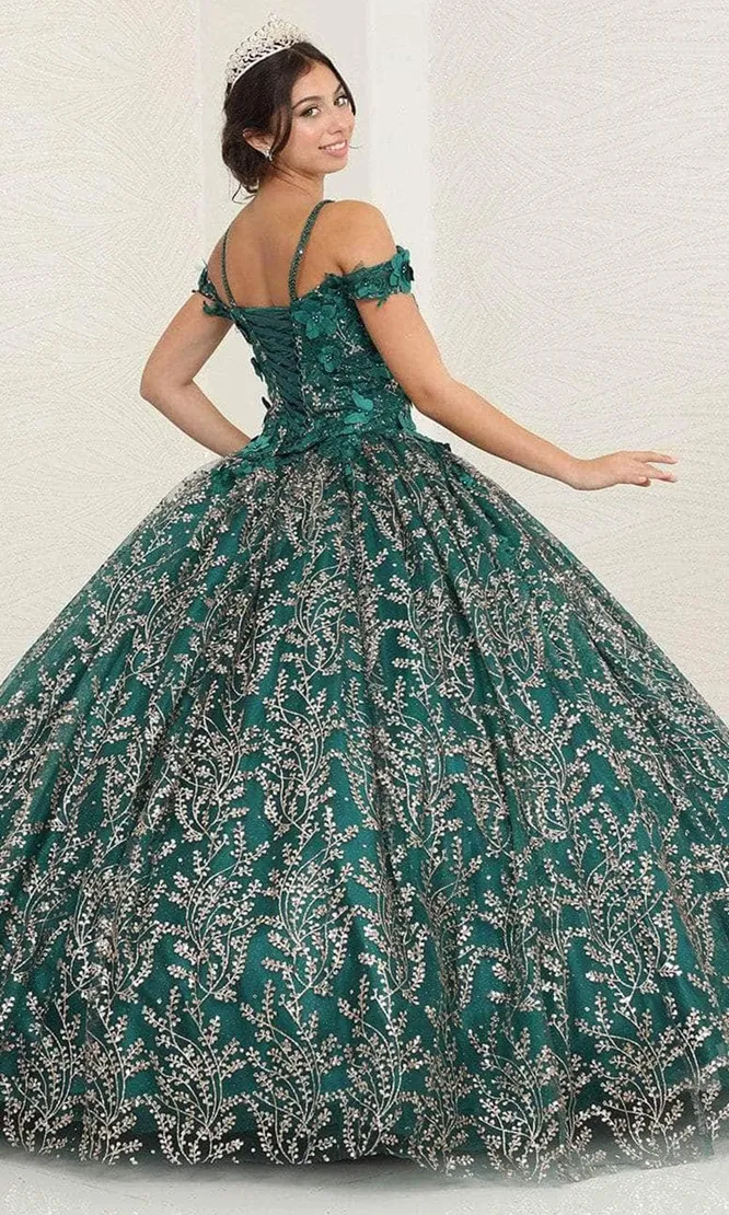 Vestido de 15 años Off Shoulder con capa, falda corte princesa decorado con Glitter y flores en 3D