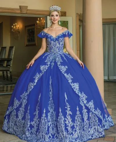 Vestido de 15 años Off Shoulder decorado con apliques y falda corte Princesa
