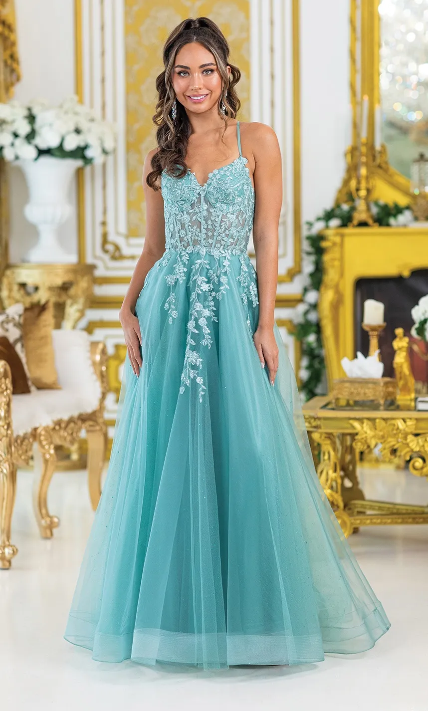 Vestido de Gala color Sage estilo corset con transparencia decorado con apliques en top y falda corte A de tull