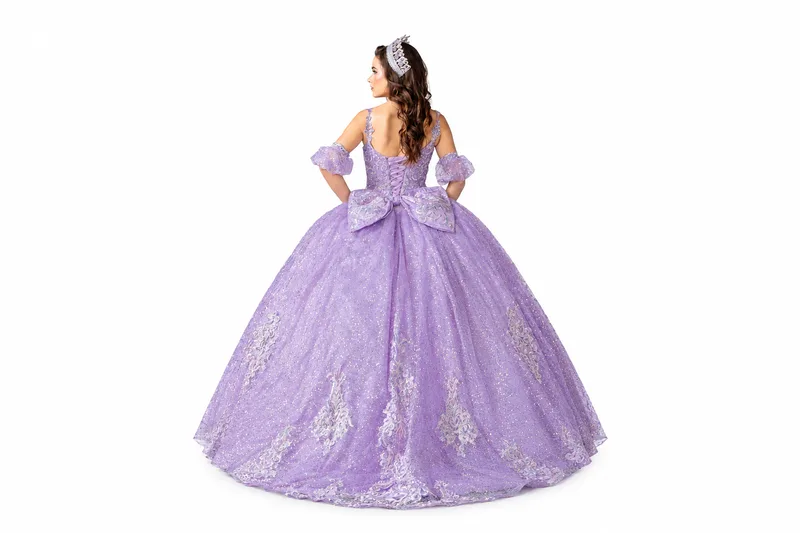 Retrato de princesa en vestido lavanda