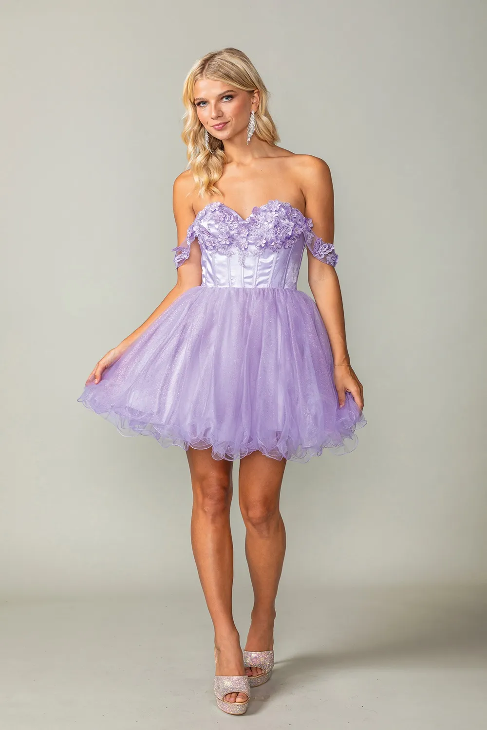 Vestido de Quinceañera corto Off Shoulder estilo corset decorado con apliques de flores y mariposas en Top